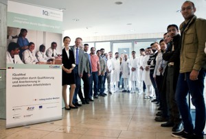 Teilnehmerinnen und Teilnehmer beim einem Informationsseminar Wege zur Anerkennung