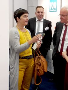 NRW-Gesundheitsministerin Barbara Steffens beim mibeg-Institut Medizin auf dem Hauptstadtkongress